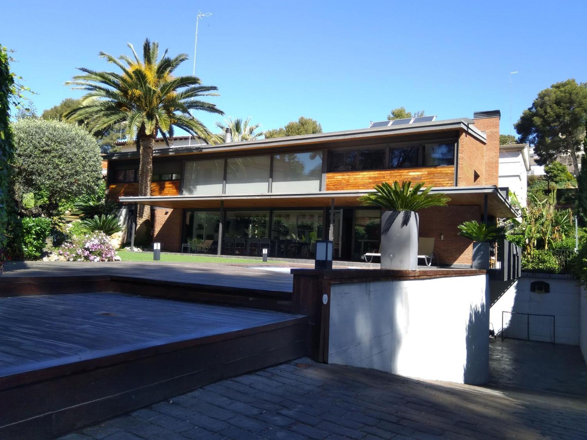 Villa Del Bosque 卡斯特尔德费尔斯 外观 照片