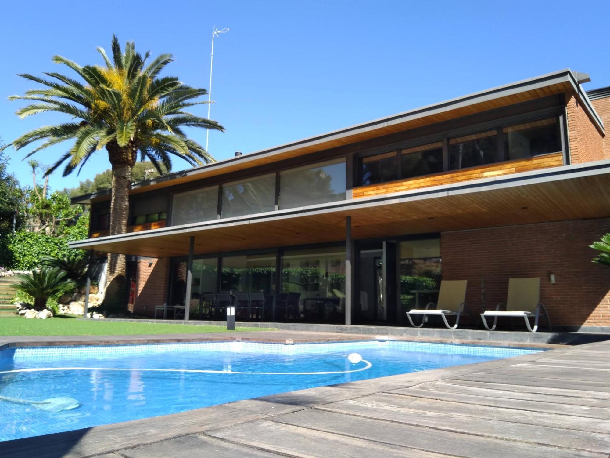 Villa Del Bosque 卡斯特尔德费尔斯 外观 照片