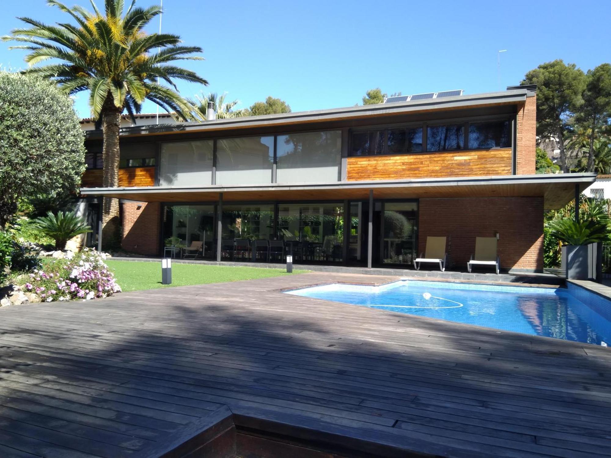 Villa Del Bosque 卡斯特尔德费尔斯 外观 照片