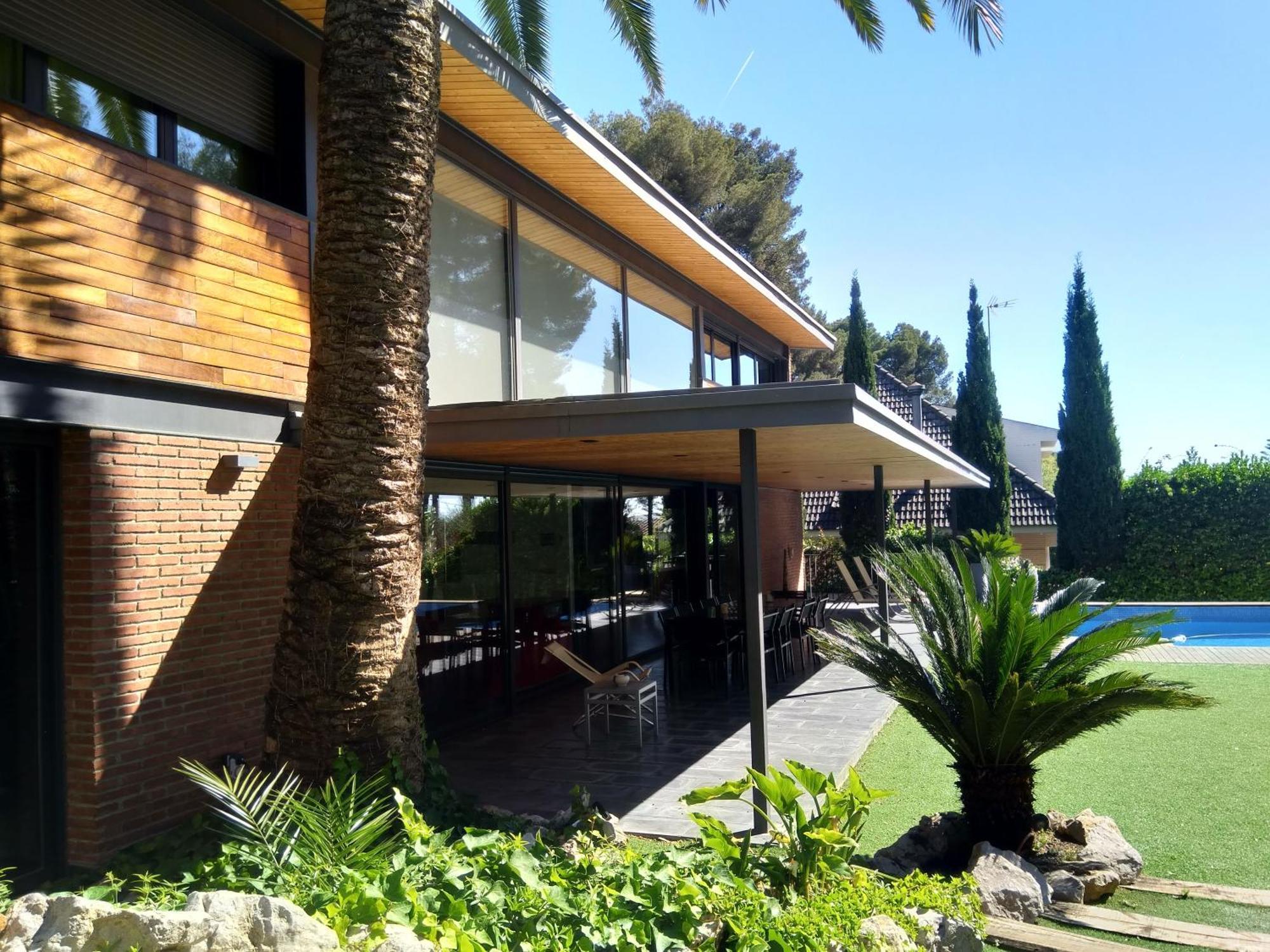 Villa Del Bosque 卡斯特尔德费尔斯 外观 照片