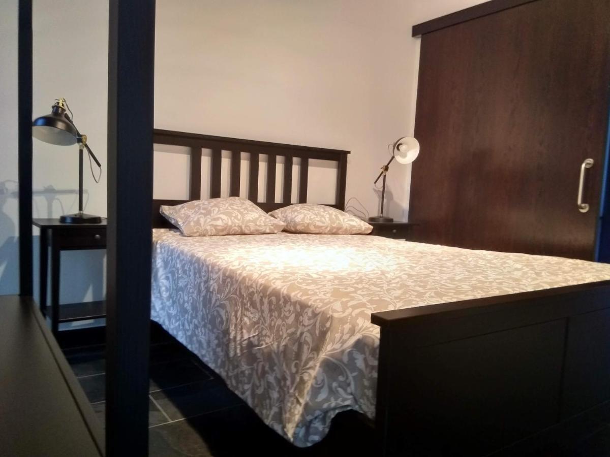 Villa Del Bosque 卡斯特尔德费尔斯 外观 照片