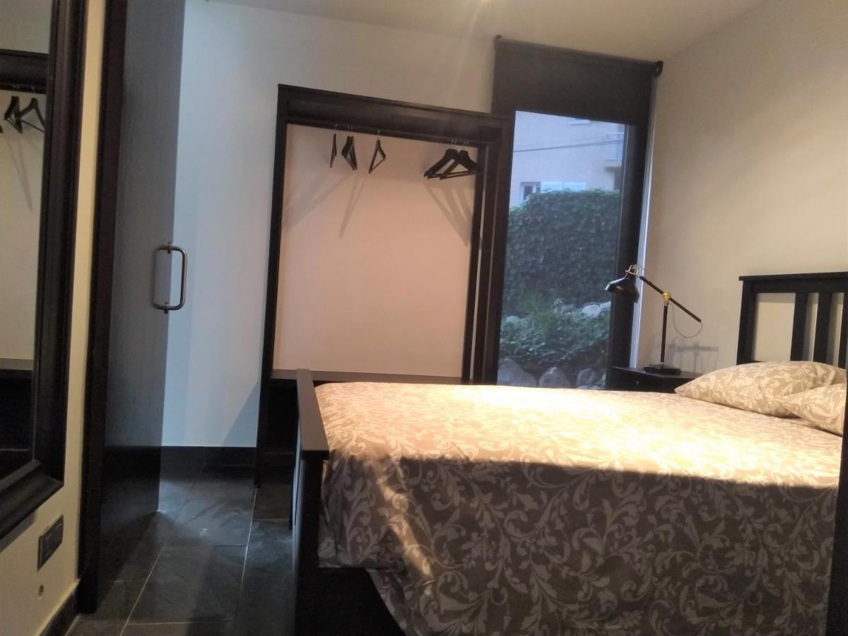Villa Del Bosque 卡斯特尔德费尔斯 外观 照片